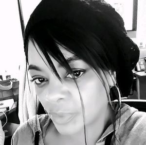 Meet your Posher, Latonia